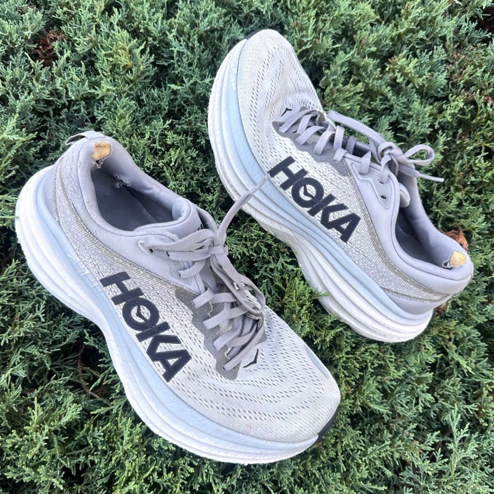 Hoka Bondi 8 Men's Athletic Shoes Size 9 Gray